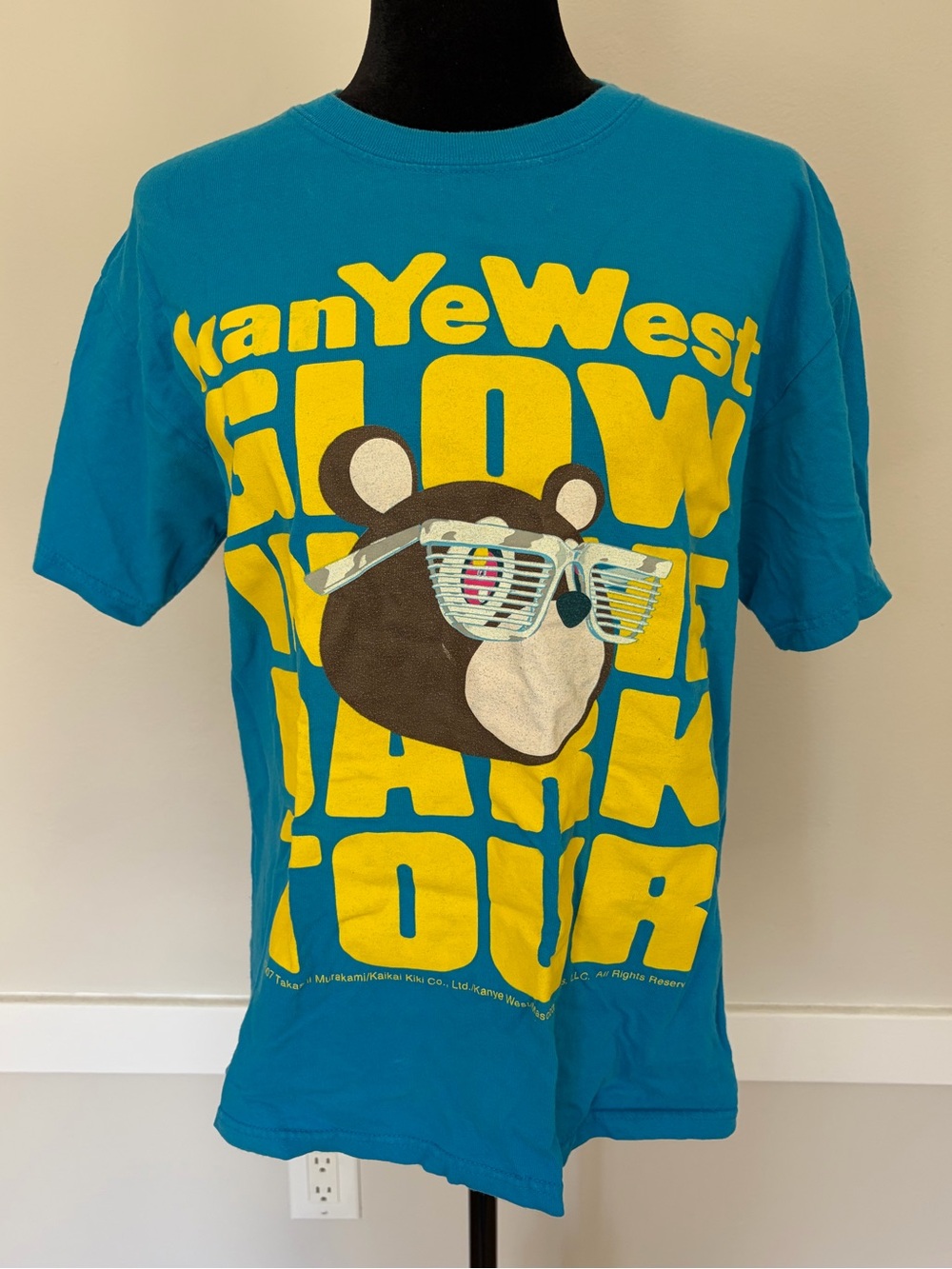 Vtg 2007 Kanye West Glow in the Dark Tour Takashi Murakami Blue Concert Tee Sz M